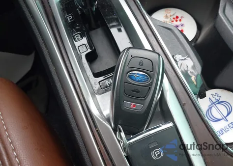 2022 Subaru Ascent Touring z USA, uszkodzony, nr VIN 4S4WMARD3N3408729